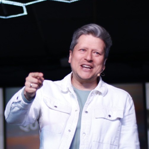 Pastor Javier Aponte